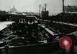 Image scènes dans Petrograd peu après la Révolution d'octobre soviétique Saint Petersburg Russie soviétique, 1917, de la seconde 17 séquences d'archives historiques vidéo 65675026082