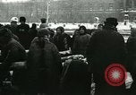 Image scènes dans Petrograd peu après la Révolution d'octobre soviétique Saint Petersburg Russie soviétique, 1917, de la seconde 53 séquences d'archives historiques vidéo 65675026082
