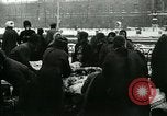 Image scènes dans Petrograd peu après la Révolution d'octobre soviétique Saint Petersburg Russie soviétique, 1917, de la seconde 55 séquences d'archives historiques vidéo 65675026082
