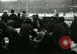 Image scènes dans Petrograd peu après la Révolution d'octobre soviétique Saint Petersburg Russie soviétique, 1917, de la seconde 56 séquences d'archives historiques vidéo 65675026082