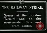Standbild Britische Eisenbahnerstreik London England, 1919, aus Sekunde 6 historischem Filmmaterial Videoclip 65675026083