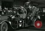 Standbild Britische Eisenbahnerstreik London England, 1919, aus Sekunde 30 historischem Filmmaterial Videoclip 65675026083
