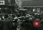 Standbild Britische Eisenbahnerstreik London England, 1919, aus Sekunde 61 historischem Filmmaterial Videoclip 65675026083