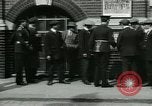 Standbild Notice Board Vereinigtes Königreich, 1914, aus Sekunde 3 historischem Filmmaterial Videoclip 65675026086