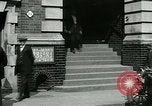 Standbild Notice Board Vereinigtes Königreich, 1914, aus Sekunde 27 historischem Filmmaterial Videoclip 65675026086