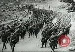 Standbild italienische Truppen in Ersten Weltkrieg Italien, 1917, aus Sekunde 45 historischem Filmmaterial Videoclip 65675026087
