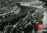 Standbild italienische Truppen in Ersten Weltkrieg Italien, 1917, aus Sekunde 53 historischem Filmmaterial Videoclip 65675026087