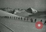 Standbild der Italienischen Armee Operationen Winter in den Bergen Italien, 1917, aus Sekunde 30 historischem Filmmaterial Videoclip 65675026088