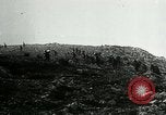 Standbild der Italienischen Armee im Kampf während Ersten Weltkrieg Italien, 1917, aus Sekunde 11 historischem Filmmaterial Videoclip 65675026089