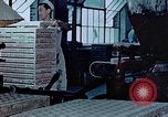 Standbild Verlagerung der Beschäftigung United States USA, 1943, aus Sekunde 5 historischem Filmmaterial Videoclip 65675026114