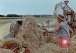 Standbild Verlagerung der Beschäftigung United States USA, 1943, aus Sekunde 16 historischem Filmmaterial Videoclip 65675026114