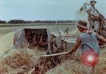 Standbild Verlagerung der Beschäftigung United States USA, 1943, aus Sekunde 17 historischem Filmmaterial Videoclip 65675026114