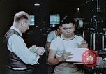 Standbild Verlagerung der Beschäftigung United States USA, 1943, aus Sekunde 45 historischem Filmmaterial Videoclip 65675026114