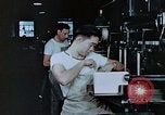 Standbild Verlagerung der Beschäftigung United States USA, 1943, aus Sekunde 56 historischem Filmmaterial Videoclip 65675026114