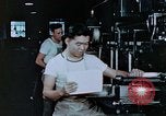 Standbild Verlagerung der Beschäftigung United States USA, 1943, aus Sekunde 62 historischem Filmmaterial Videoclip 65675026114