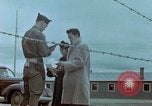 Standbild Verlagerung der Beschäftigung United States USA, 1943, aus Sekunde 24 historischem Filmmaterial Videoclip 65675026115