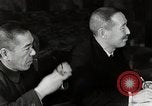 Immagine di Riunione degli anziani giapponesi United States USA, 1942, secondo 11 filmato di repertorio 65675026119