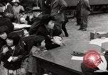 Immagine di Campo di internamento nippo-americano di Santa Anita California United States USA, 1942, secondo 58 filmato di repertorio 65675026122