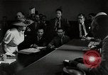 Standbild Alien Deportation Hearings USA 1942 United States USA, 1942, aus Sekunde 34 historischem Filmmaterial Videoclip 65675026124