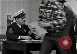 Immagine di Arruolarsi in marina San Francisco California USA, 1942, secondo 10 filmato di repertorio 65675026127