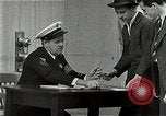 Immagine di Arruolarsi in marina San Francisco California USA, 1942, secondo 12 filmato di repertorio 65675026127