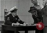 Immagine di Arruolarsi in marina San Francisco California USA, 1942, secondo 16 filmato di repertorio 65675026127