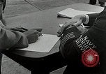 Immagine di Arruolarsi in marina San Francisco California USA, 1942, secondo 46 filmato di repertorio 65675026127