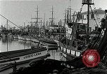 Image Fishermen's dock San Francisco California USA, 1942, de la seconde 16 séquences d'archives historiques vidéo 65675026128