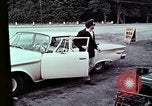 Immagine di Nascosto armi da fuoco illegali e laboratorio presso l' Ufficio di presidenza di alcool e T United States USA, 1961, secondo 22 filmato di repertorio 65675026150