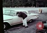 Immagine di Nascosto armi da fuoco illegali e laboratorio presso l' Ufficio di presidenza di alcool e T United States USA, 1961, secondo 24 filmato di repertorio 65675026150