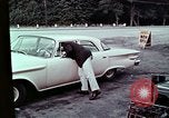 Immagine di Nascosto armi da fuoco illegali e laboratorio presso l' Ufficio di presidenza di alcool e T United States USA, 1961, secondo 25 filmato di repertorio 65675026150