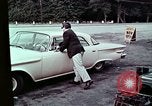 Immagine di Nascosto armi da fuoco illegali e laboratorio presso l' Ufficio di presidenza di alcool e T United States USA, 1961, secondo 28 filmato di repertorio 65675026150