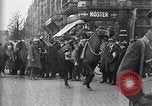 Immagine di Rifiuto di riparazione Dusseldorf GERMANIA, 1921, secondo 7 filmato di repertorio 65675026152