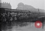 Immagine di Rifiuto di riparazione Dusseldorf GERMANIA, 1921, secondo 51 filmato di repertorio 65675026152