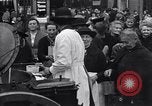 Image la distribution alimentaire Allemagne, 1921, de la seconde 46 séquences d'archives historiques vidéo 65675026154