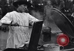 Image la distribution alimentaire Allemagne, 1921, de la seconde 61 séquences d'archives historiques vidéo 65675026154
