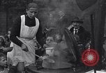 Image la distribution alimentaire Allemagne, 1921, de la seconde 1 séquences d'archives historiques vidéo 65675026155