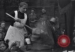 Image la distribution alimentaire Allemagne, 1921, de la seconde 14 séquences d'archives historiques vidéo 65675026155