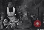 Image la distribution alimentaire Allemagne, 1921, de la seconde 15 séquences d'archives historiques vidéo 65675026155