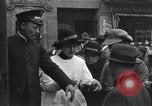 Image la distribution alimentaire Allemagne, 1921, de la seconde 46 séquences d'archives historiques vidéo 65675026155