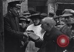 Image la distribution alimentaire Allemagne, 1921, de la seconde 48 séquences d'archives historiques vidéo 65675026155