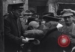 Image la distribution alimentaire Allemagne, 1921, de la seconde 59 séquences d'archives historiques vidéo 65675026155