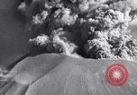 Standbild Vesuv Neapel Italien, 1944, aus Sekunde 7 historischem Filmmaterial Videoclip 65675026156