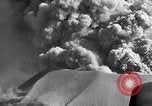Standbild Vesuv Neapel Italien, 1944, aus Sekunde 11 historischem Filmmaterial Videoclip 65675026156