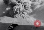 Standbild Vesuv Neapel Italien, 1944, aus Sekunde 13 historischem Filmmaterial Videoclip 65675026156