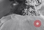 Standbild Vesuv Neapel Italien, 1944, aus Sekunde 19 historischem Filmmaterial Videoclip 65675026156