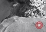Standbild Vesuv Neapel Italien, 1944, aus Sekunde 22 historischem Filmmaterial Videoclip 65675026156