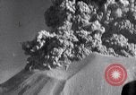 Standbild Vesuv Neapel Italien, 1944, aus Sekunde 40 historischem Filmmaterial Videoclip 65675026156