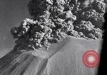 Standbild Vesuv Neapel Italien, 1944, aus Sekunde 41 historischem Filmmaterial Videoclip 65675026156