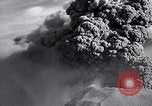 Standbild Vesuv Neapel Italien, 1944, aus Sekunde 11 historischem Filmmaterial Videoclip 65675026157